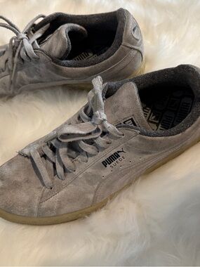 Puma Men’s Gray Suede Low-Top Sneakers